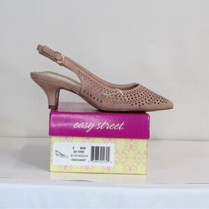 Easy Street Women's Blush Nubuck Enchant Slingback Heels